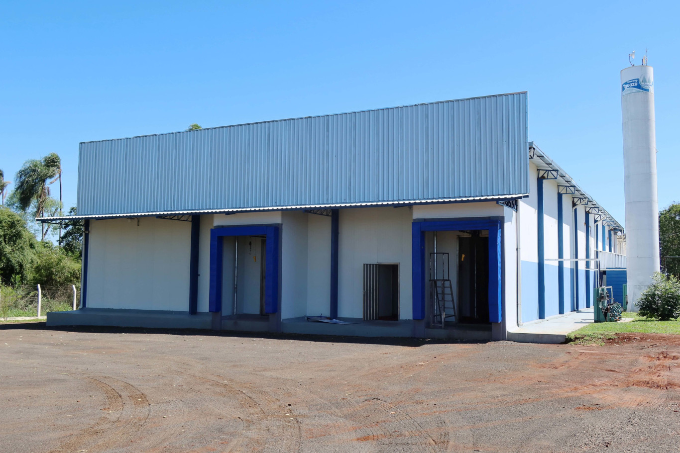 fachada del frigorifico sin cartel